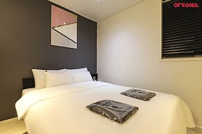 CHESS HOTEL