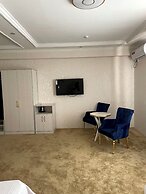 HUMO PLAZA HOTEL