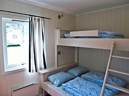 Spacious Holiday Home in Kinsarvik