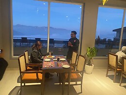 Astra Resort and Caffe