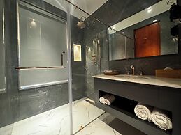 Astra Resort and Caffe