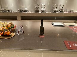 Astra Resort and Caffe