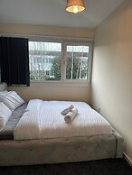 Sark Drive Serenity-cosy 3BR House in Birmingham