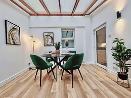 Prime Exeter Stay for Corporate & Family Guests