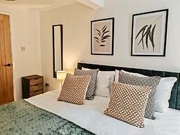 Prime Exeter Stay for Corporate & Family Guests