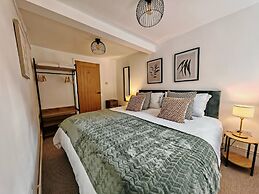 Prime Exeter Stay for Corporate & Family Guests