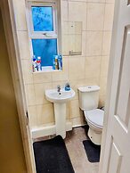 Derby Spacious Room Studio in City Centre