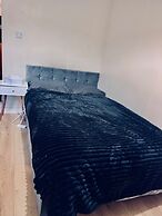 Derby Spacious Room Studio in City Centre