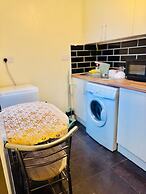 Derby Spacious Room Studio in City Centre