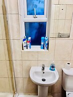 Derby Spacious Room Studio in City Centre