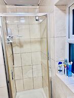 Derby Spacious Room Studio in City Centre