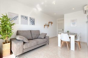 Pretty Apartment With Balcony