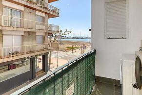 Pretty Apartment With Balcony