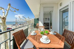 Pretty Apartment With Balcony