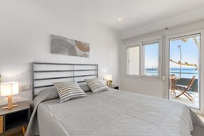 Pretty Apartment With Balcony