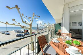 Pretty Apartment With Balcony