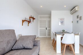 Pretty Apartment With Balcony