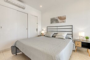 Pretty Apartment With Balcony