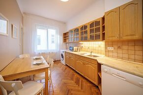 Old Town - 3 Bedroom 3 Bathroom Kitchen