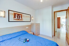 Apartment With Scenic View