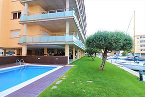 Apartment With Scenic View