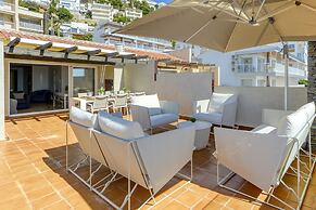 Apartment in Roses Near Rock Beach