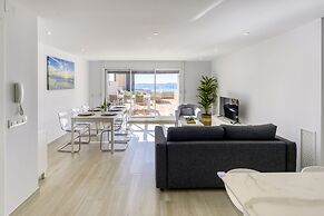 Apartment in Roses Near Rock Beach