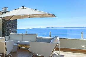 Apartment in Roses Near Rock Beach