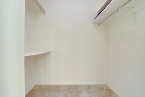 Fantastic 2BR Condo with Gym