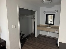 Studio 6 Suites Vancouver, Wa - Waterfront