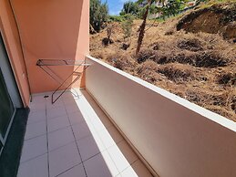 Teo's Deluxe Studios