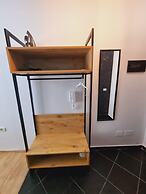 Teo's Deluxe Studios