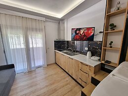 Teo's Deluxe Studios