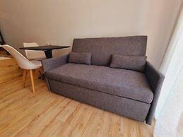 Teo's Deluxe Studios