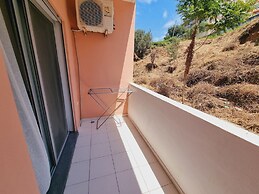 Teo's Deluxe Studios