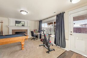 Renton Lakeside Oasis, Lakeview, 4B 2.5B, Spacious