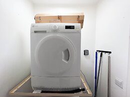 Bintang Fairlane by Manhattan Group