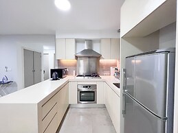 Bintang Fairlane by Manhattan Group