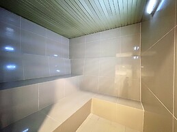 Berjaya Times Square by Manhattan Group