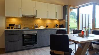 Apartment in Kaunerberg Near Lake