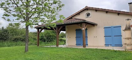 Spacious Villa With Garden and Pool