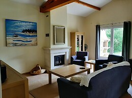 Spacious Villa With Garden and Pool