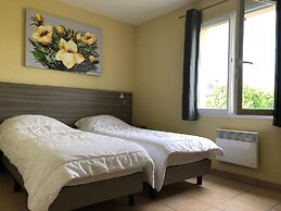 Spacious Villa With Garden and Pool