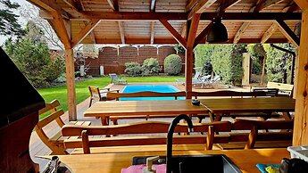Comfortable House With Private Pool, Kolczewo