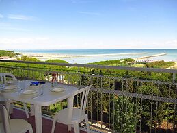 Bora 12C by Belvilla, OYO