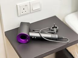 The Luxe by Manhattan Group