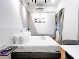 The Luxe by Manhattan Group