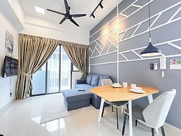 The Luxe by Manhattan Group