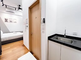 The Luxe by Manhattan Group