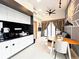 The Luxe by Manhattan Group